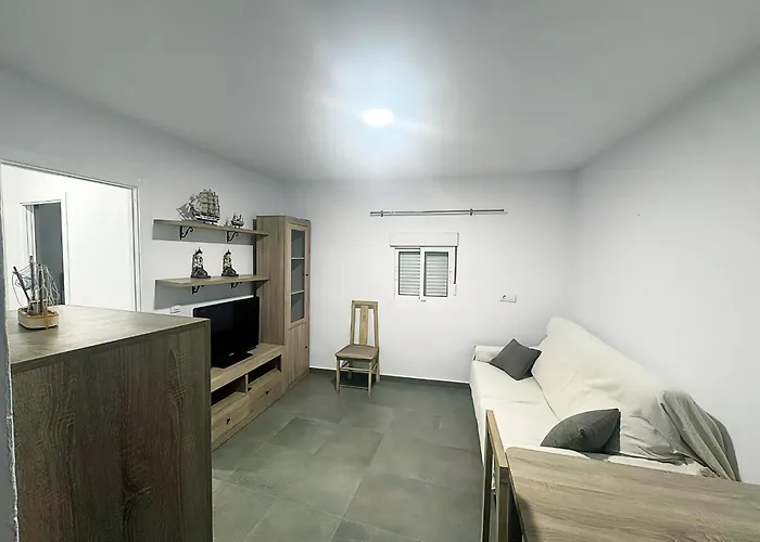 Acogedor A 300 Metros De La Playa *