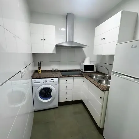 Acogedor A 300 Metros De La Playa