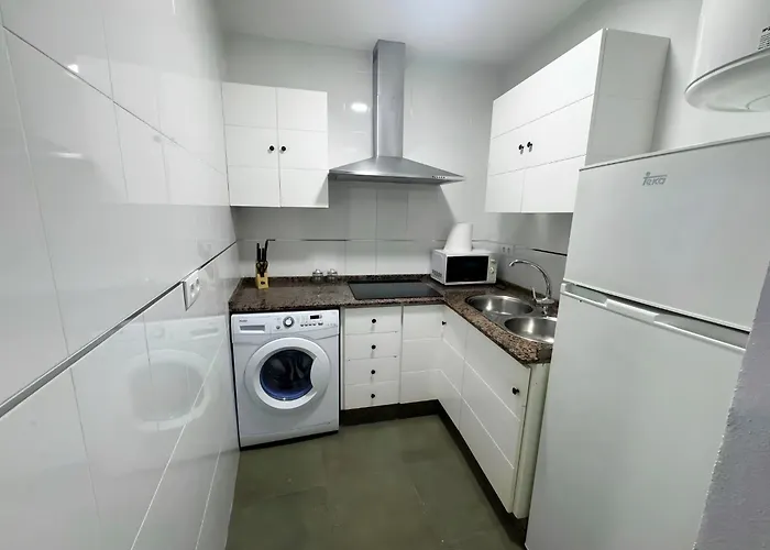 Acogedor A 300 Metros De La Playa